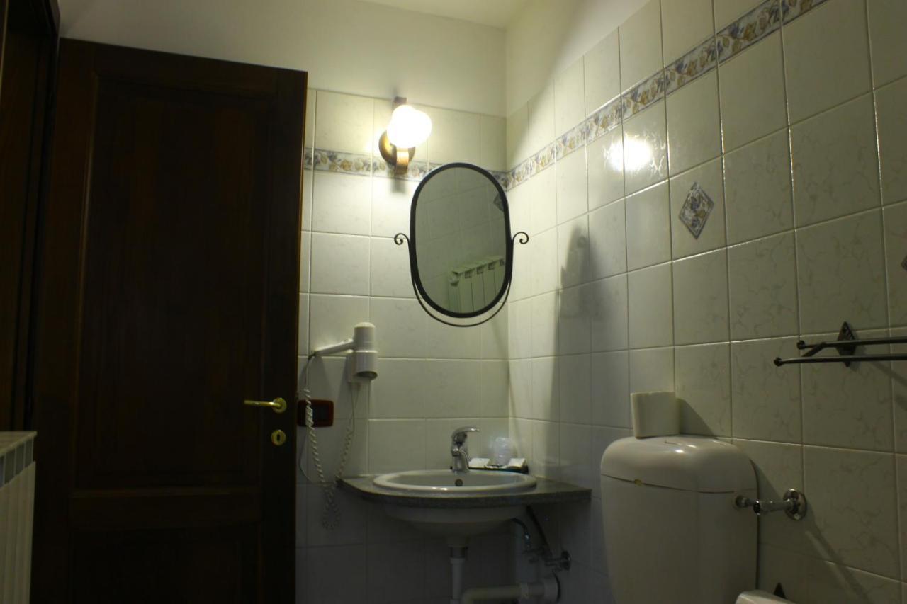 Hotel I Due Monaci Domodossola Exterior foto